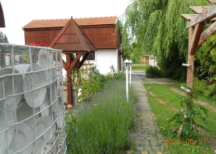 Apartament Hanytunder Vendeghaz *